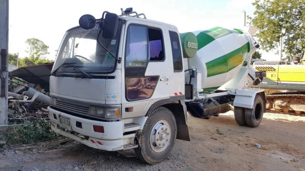 ขายรถโม่ปูน 4 คิว 6 ล้อ HINO FF3H เครื่อง HO7D 195 แรงม้า โม่ต่อใหม่ เบรคทิฟฟี่ พาวเวอร์ เอกสารเล่มทะเบียนพร้อมโอนครับ