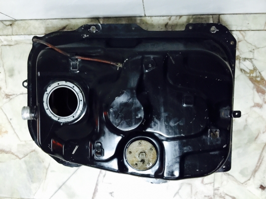 ขายถังน้ำมัน DAIHATSU MIRA L500 สภาพเดิมญี่ปุ่นแท้ไม่ผุ ขายถังน้ำมัน DAIHATSU MIRA L500 สภาพเดิมญี่ปุ่นแท้ไม่ผุ