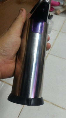 เครื่องจ่ายของเหลวระบบอัตโนมัติ แค่ใช้มือมารอที่จ่ายเครื่องจะจ่ายของเหลวออกมาให้