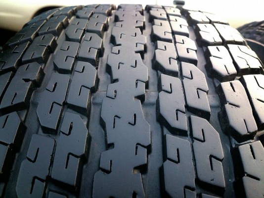ขายยาง บริดสโตน 245/65R17 ปี14 ยางสวยสดไม่มีปะ จำนวน 1ชุด3900