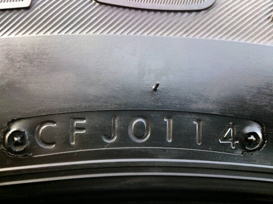 ขายยาง บริดสโตน 265/65R17  ปี14 ดอกยางเต็มสวยสดไม่มีปะ จำนวน 1 ชุด 7900