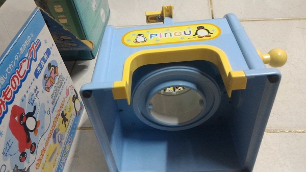 เครื่องทอผ้าระบบอัตโนมัติจากไหมพรหมก้อนเดียว เป็นแบบหมุนด้วยมือ