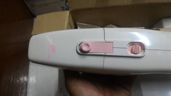 เครื่องดูดฝุ่นแบบพกพา TWIN  BIRD เป็นของใหม่ ใช้พลังงานจากถ่าน 4 ก้อน