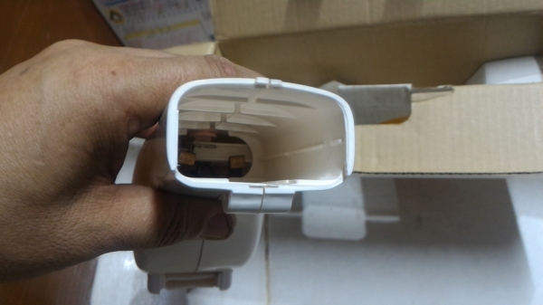 เครื่องดูดฝุ่นแบบพกพา TWIN  BIRD เป็นของใหม่ ใช้พลังงานจากถ่าน 4 ก้อน