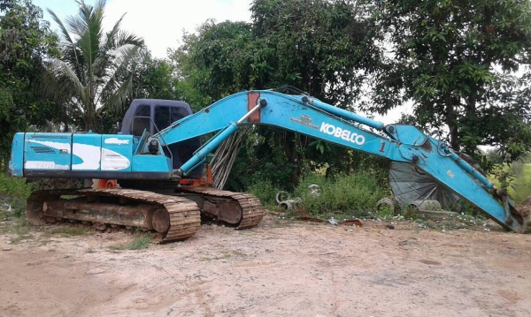 KOBELCO รุ่น YN-13373 SK 200 ขายครับขาย