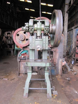 เครื่องปั๊มข้อเสือ