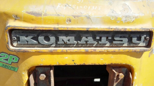 Sell> KOMATSU FG 25 เบนซิน ติดแก๊ส ยก 2.5 ตัน. สูง 4 เมตร.