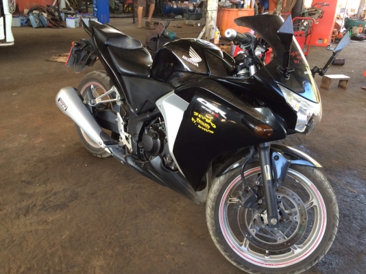 ขาย HONDA CBR 250 สภาพเดิมๆ เอกสารครบ ใช้งานน้อยคับ ไม่มีเวลาขี่