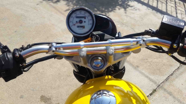 ขาย Honda Cl 400 สภาพสวยๆพร้อมใช้ เอกสาร inv ครบครับ