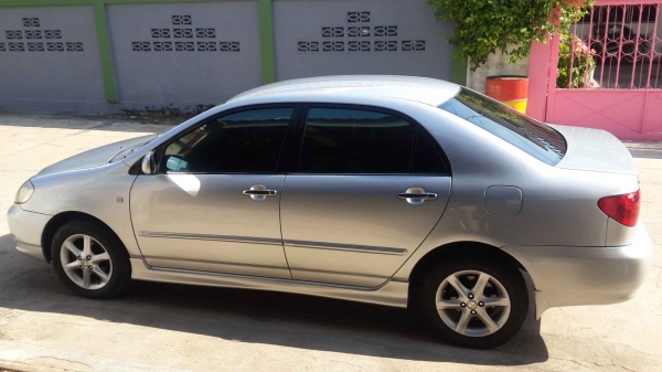 Toyota Altis 1.8 e ปี 02 รถสภาพสวยพร้อมใช้ เจ้าของดูแลดี เครื่องยนต์ ระบบเกียร์ ช่วงล่างสมบูรณ์ ภายนอกภายในใหม่ๆ รถไม่ช้ำ