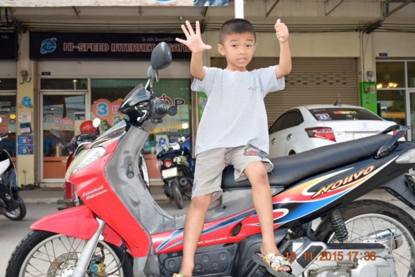 ยามาฮ่า นูโวตัวเก่าแท้ 5my อาร์มเหล็ก สีแดง-ดำ ปี 46 สภาพเดิม ๆ