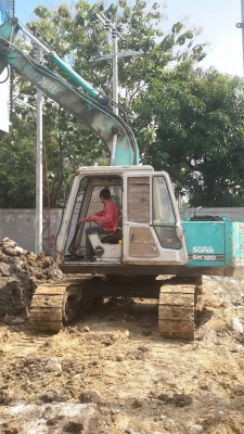 ขายรถแบคโฮ  KOBELCO  sk045 ติดลายหัวเจาะรถสวยพร้อมใช้(ใช้งานอยู่)ราคา555,000 090-772-3710 090-772-3708