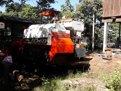 KUBOTA DC60 กระสอบ สองพันก่าชั่วโมง รถสวยพร้อมใช้