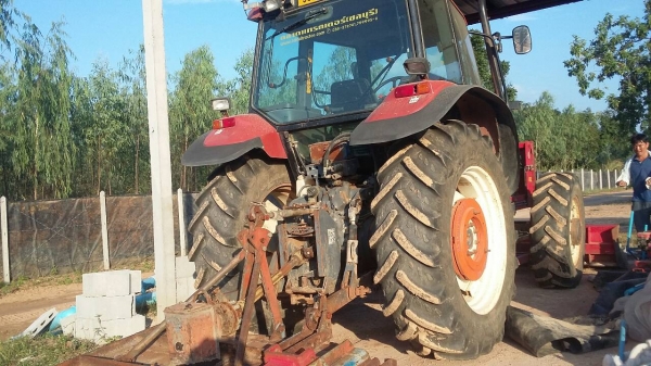 Newholland 790,000 บาท M100DT 4,500 ชั่วโมง (ใบมีด เครื่องตัด) เอกสารอินวอยท์ 090-772-3710 090-772-3708