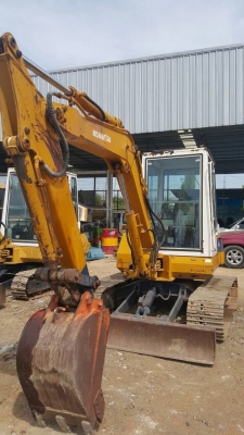 ขายรถแบ็คโฮ Komatsu PC40 รุ่น 6 เดิมๆ ตามรุ่น พร้อมใช้งาน เอกสารสัญญาซื้อขาย