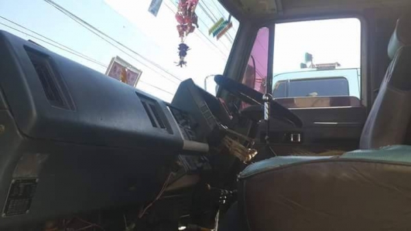 ขายร็อกกี้พื้นเรียบ พ่วงแม่-ลูก เครื่อง260แรง สภาพพร้อมใช้งาน เอกสารพร้อมโอน สนใจโทร 090-8588220คุณนะ 093-3258446คุณบิว หรือเข้าดูสินค้าอื่นๆได้ที่ www.truck.in.th/498 หรือเพจFacebook ณรงค์ ซื้อขายรถมือสอง (เว็บไซต์ส่วนตัว) หรือFacebook ตลาดรถมือสอง คุณนะ ขายร็อกกี้พื้นเรียบ พ่วงแม่-ลูก เครื่อง260แรง สภาพพร้อมใช้งาน เอกสารพร้อมโอน สนใจโทร 090-8588220คุณนะ 093-3258446คุณบิว หรือเข้าดูสินค้าอื่นๆได้ที่ www.truck.in.th/498 หรือเพจFacebook ณรงค์ ซื้อขายรถมือสอง (เว็บไซต์ส่วนตัว) หรือFacebook ตลาดรถมือสอง คุณนะ