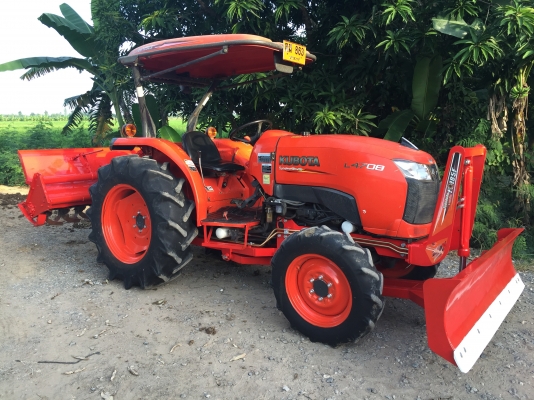 ขายรถไถคูโบต้า L4708 พร้อมอุปกรณ์ครบชุด รถสวยมีเล่มพร้อม สนใจติดต่อได้ที่เบอร์ 081-9136451 คุณโบว์