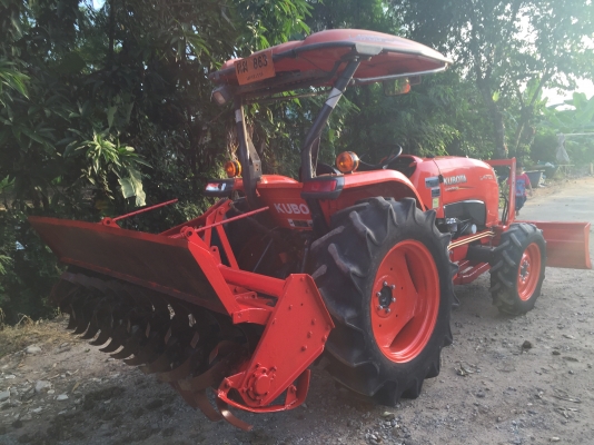 ขายรถไถคูโบต้า L4708 พร้อมอุปกรณ์ครบชุด รถสวยมีเล่มพร้อม สนใจติดต่อได้ที่เบอร์ 081-9136451 คุณโบว์