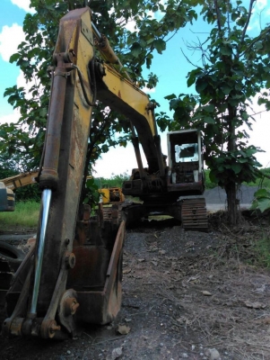 Komatsu Pc200-5 ขายตามสภาพ รถสตาร์ได้