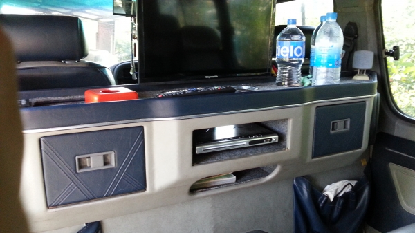 ขายรถตู้ toyota hiaec 215,000 มือแรก