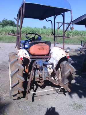 kubota L1500  เครื่องดี ยางดีเกียร์ มีแต่ตัว สภาพสวยพร้อมใช้งาน 0899638932 สีนวน