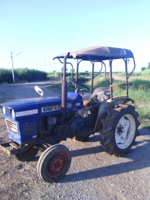 kubota L1500  เครื่องดี ยางดีเกียร์ มีแต่ตัว สภาพสวยพร้อมใช้งาน 0899638932 สีนวน