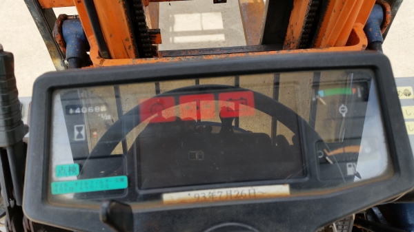 ขายด่วนรถยก TOYOTA 5FGยก1.5ตันเสาสูง3เมตรงาสไลย์ซ้าย-ขวารถนอกนำเข้ายังไม่เคยใช้งานในเมืองไทย