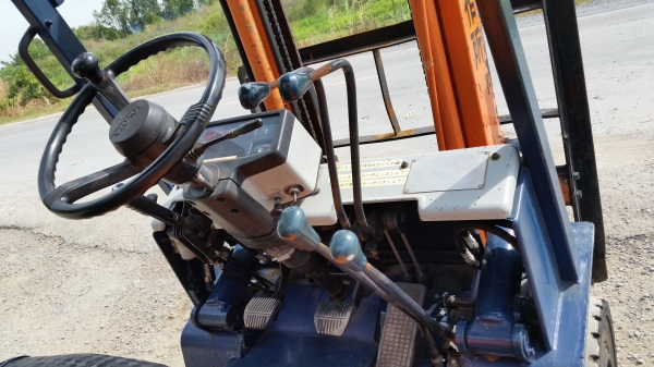 ขายด่วนรถยก TOYOTA 5FG18ยก1.8ตันเสาสูง3เมตรยางตันหน้าหลังรถนอกนำเข้ายังไม่เคยใช้งานในเมืองไทย ขายด่วนรถยก TOYOTA 5FG18ยก1.8ตันเสาสูง3เมตรยางตันหน้าหลังรถนอกนำเข้ายังไม่เคยใช้งานในเมืองไทย