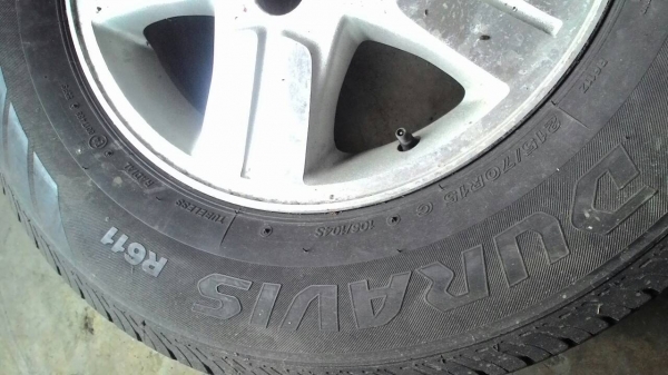 215/70R15 แม๊กวีโก้ ขอบ15 พร้อมยาง BRIDGEST0NE DURAVIS R611 ชุด 4 ล้อ tel.081-427-3941 215/70R15 แม๊กวีโก้ ขอบ15 พร้อมยาง BRIDGEST0NE DURAVIS R611 ชุด 4 ล้อ tel.081-427-3941