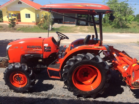 ขายรถไถคูโบต้า L3608 สภาพนางฟ้าพร้อมอุปกรณ์ต่อพร่วงโลเตอร์รีสภาพ90\% สนใจโทร 081-9136451 คุณโบว์