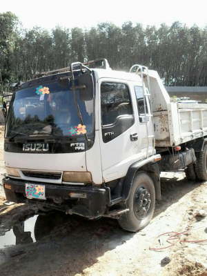 ขายรถบรรทุก 6 ล้อดัมพ์ ISUZU DECA FTR 195 แรงม้าปี 2544 ราคา 660000