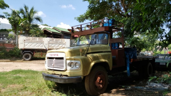 รถ 6 ล้อใหญ่ รถ 6 ล้อใหญ่