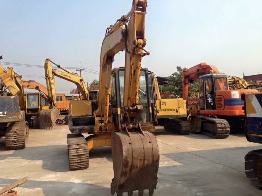 Komatsu pc60-5 รถนอกเดิมๆนำเข้าจากญี่ปุ่น Komatsu pc60-5 รถนอกเดิมๆนำเข้าจากญี่ปุ่น