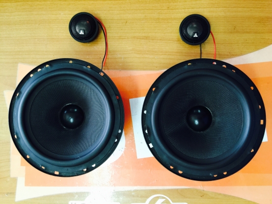 ขายลำโพงแยกชิ้น JL 6.5" รุ่น evolution XR 650 CSi.