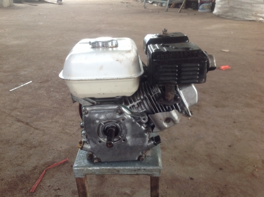 ขายเครื่องอเนกประสงค์HONDA  5แรง ลูกสูบนอน
