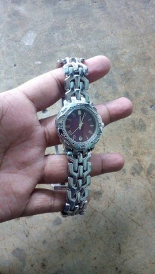 ขายนาฬิกาผู้ชายสายลายก้างปลา