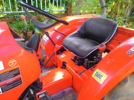 ขายรถไถ KUBOTA L3608 แถมดันหน้าคานบน ทะเบียนพร้อมโอน รถพร้อมใช้งาน ราคา 265,000 รถอยู่ อ.แกลง จ.ระยอง สอบถาม 0818618678,0899347475 มีรถขนส่งบริการทั่วไทย @ ร้าน DC Tractor Rayong