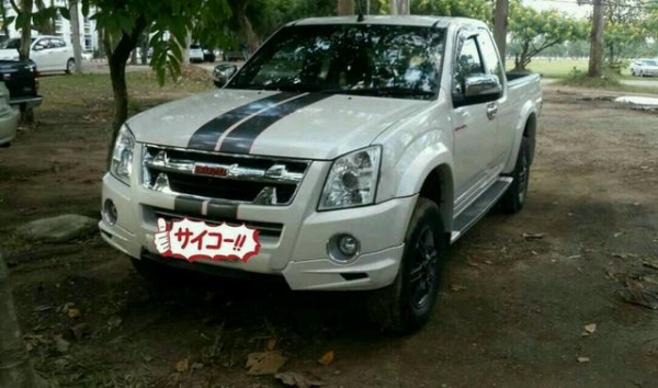 ขายรถ isuzu hilander x-series ปี 2011 ออฟชั่นครบ กล้องหน้ากล้องหลัง navigater แต่งครบชุด
