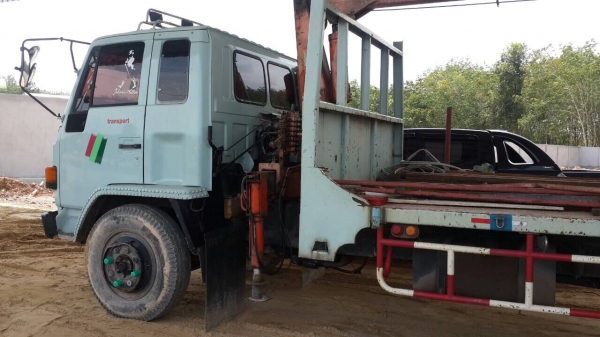 เครื่อง6HE1 ทะเบีบน79 เครน 3 ตัน1 ชัก พร้อมใช้งานครับ เครื่อง6HE1 ทะเบีบน79 เครน 3 ตัน1 ชัก พร้อมใช้งานครับ