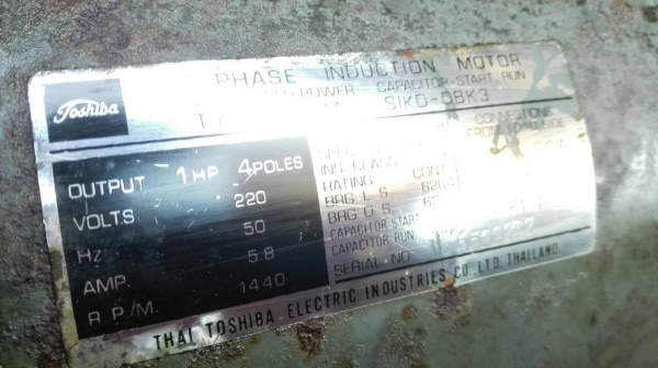 ==== SOLD ==== มอเตอร์ TOSHIBA 1 HP. 220V. สองสายไฟบ้าน สภาพสวย เดิมๆ วิ่งเงียบพร้อมใช้งาน!!
