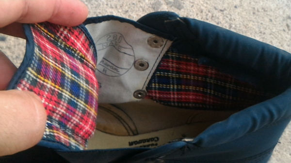 รองเท้าใส่ขับรถมอเตอร์ไซค์ FUJIKURA ของใหม่มีเหล็กรูปตัวซีด้านล่างไว้ตะปบ หรือใส่เดินทั่วๆไปได้