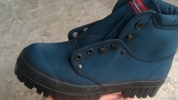 รองเท้าใส่ขับรถมอเตอร์ไซค์ FUJIKURA ของใหม่มีเหล็กรูปตัวซีด้านล่างไว้ตะปบ หรือใส่เดินทั่วๆไปได้