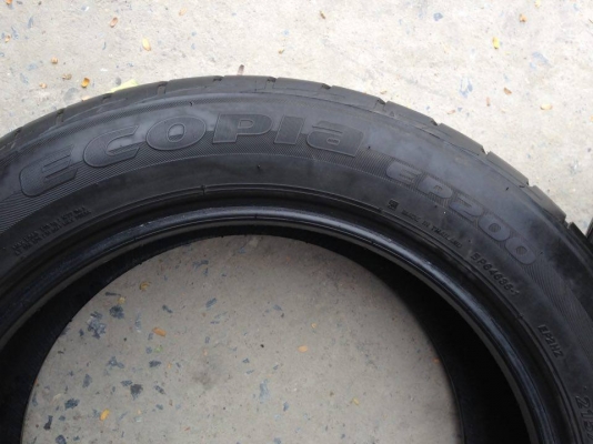 ยาง Bridgstone 215-55-17 ปี 14 2 เส้น สภาพสวยๆไม่ปะไม่บวมดอกยางเหลือเยอะวิ่งใด้อีกนานค่ะ ยาง Bridgstone 215-55-17 ปี 14 2 เส้น สภาพสวยๆไม่ปะไม่บวมดอกยางเหลือเยอะวิ่งใด้อีกนานค่ะ