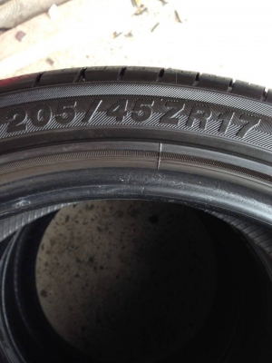 ยาง YOKOHAMA 205 - 45 -17 made in japan ปี 10 4 เส้น สภาพสวยๆไม่ปะไม่บวมดอกยางเหลือเยอะวิ่งใด้อีกนานค่ะ
