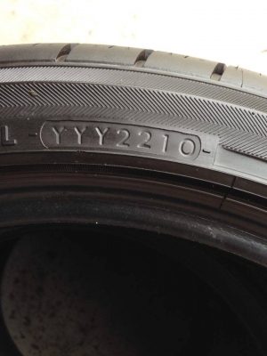 ยาง YOKOHAMA 205 - 45 -17 made in japan ปี 10 4 เส้น สภาพสวยๆไม่ปะไม่บวมดอกยางเหลือเยอะวิ่งใด้อีกนานค่ะ