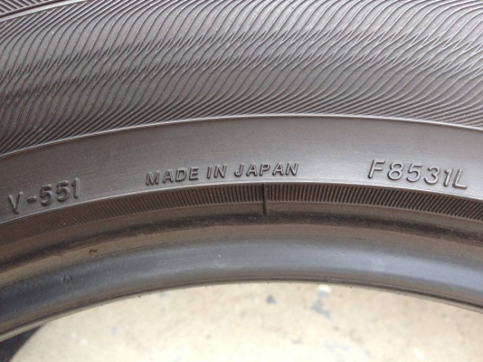 ยาง YOKOHAMA 195 - 55 -15 made in japan ปี 12 2 เส้น สภาพสวยๆไม่บวมดอกยางเหลือเยอะวิ่งใด้อีกนานค่ะ