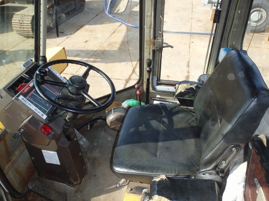 Komatsu WA300-1 ซีเรียล 30,000 นำเข้าจากญี่ปุ่น โทร.090-986-2521 อ๊อบ