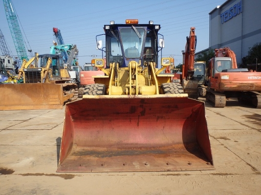 Komatsu WA300-1 ซีเรียล 30,000 นำเข้าจากญี่ปุ่น โทร.090-986-2521 อ๊อบ