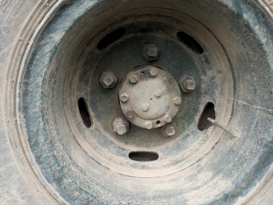 ขายรถบรรทุก 6 ล้อกระบะรั้ว MITSUBISHI 100 แรงม้า กระบะยาว 4.50 เมตร ราคา 180000