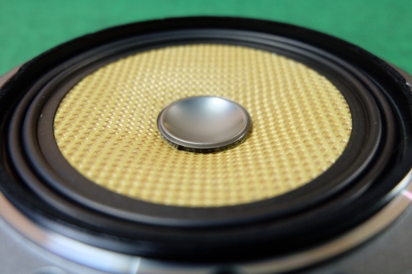 ลำโพงแยกชิ้น Pioneer Carrozzeria รุ่น TS-C06A ลำโพงแยกชิ้น ขนาด 6" กรวยเคฟล่าห์เหลือง